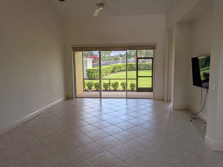 3017 Mission Lakes Dr — Photo 5
