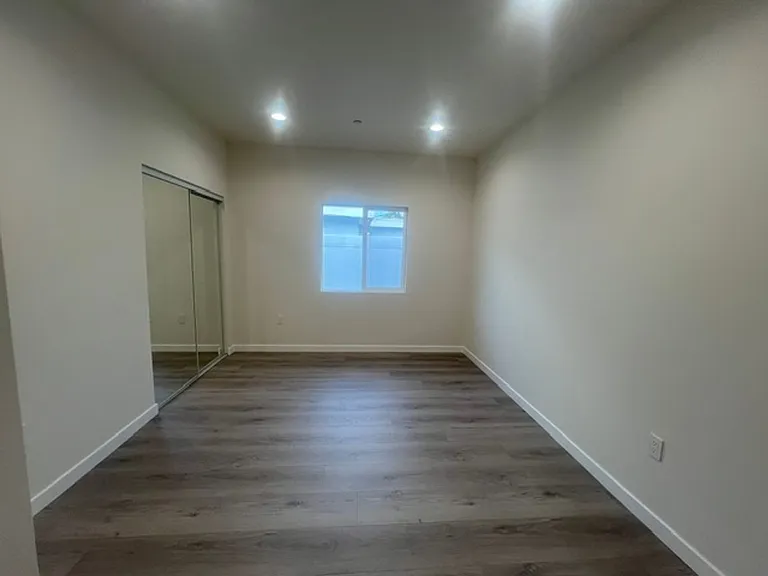7317 -7321 Garden Grove Avenue — Photo 112