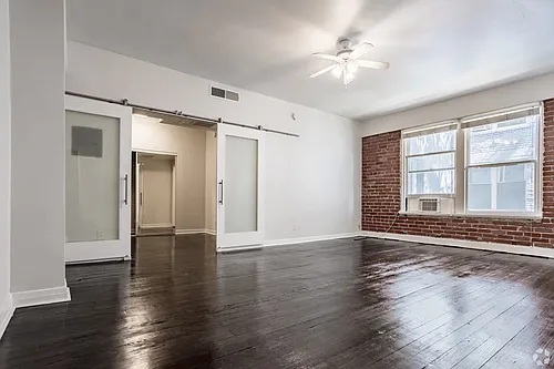 Floor plan 332