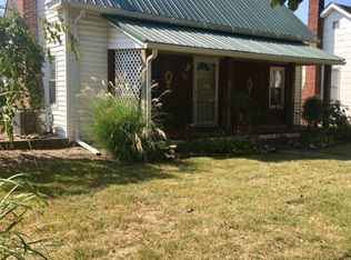 108 N Edwards St, Worthington, IN 47471