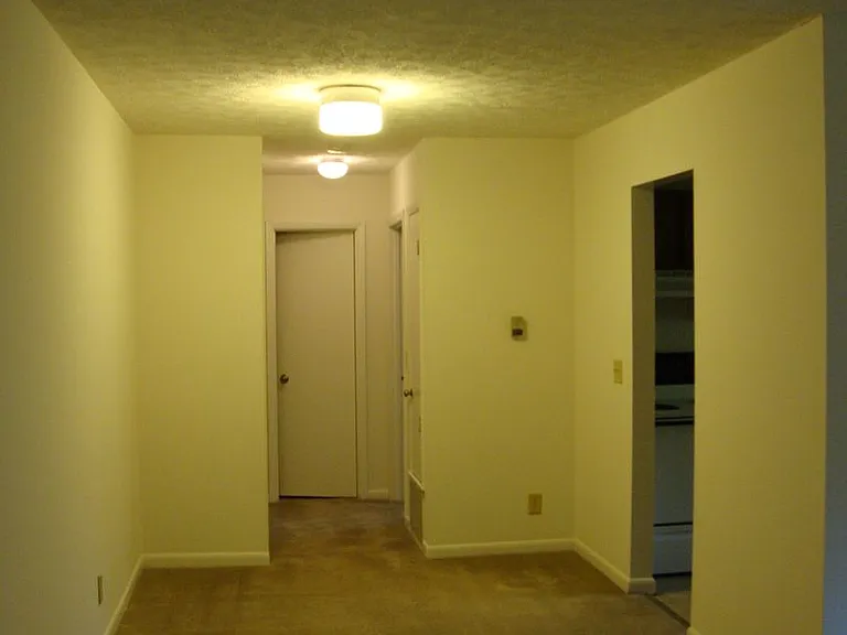 602 Washington St SE — Photo 1