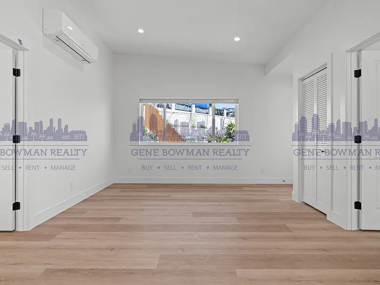 2411 Fleetwood St #101 — Photo 7
