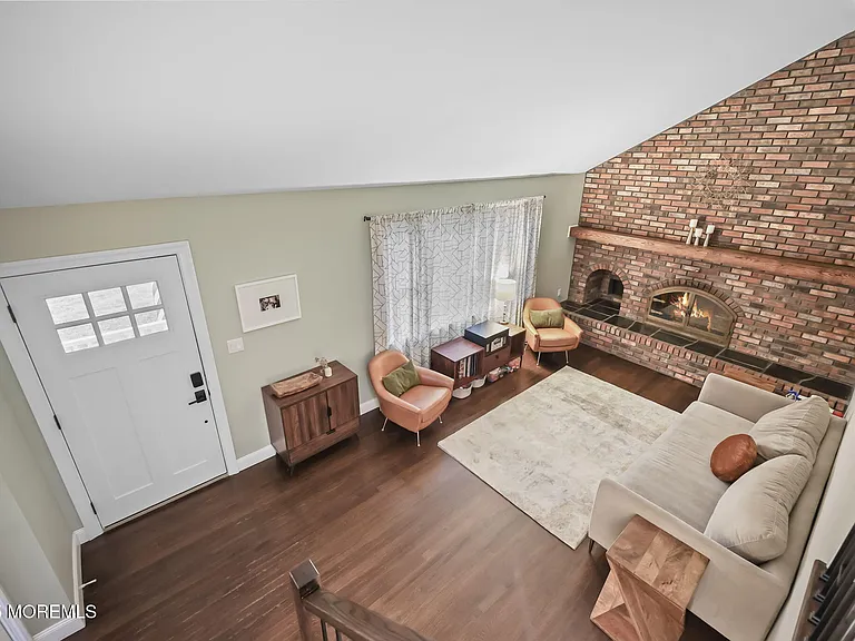 13 Woodland Rd — Photo 20