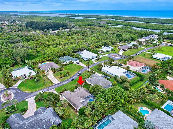 4th image of 8192 SE Pilots Cove Terrace