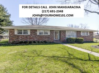 52 Allen Dr, Riverton, IL 62561