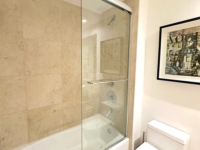 6000 Collins Ave #509 — Photo 27