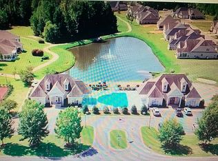 307 Pebble Beach Dr, Perry, GA 31069