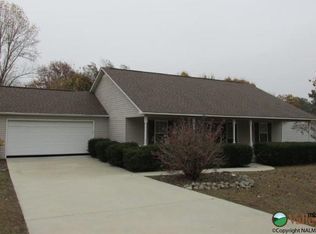 1010 Jones St, Albertville, AL 35950