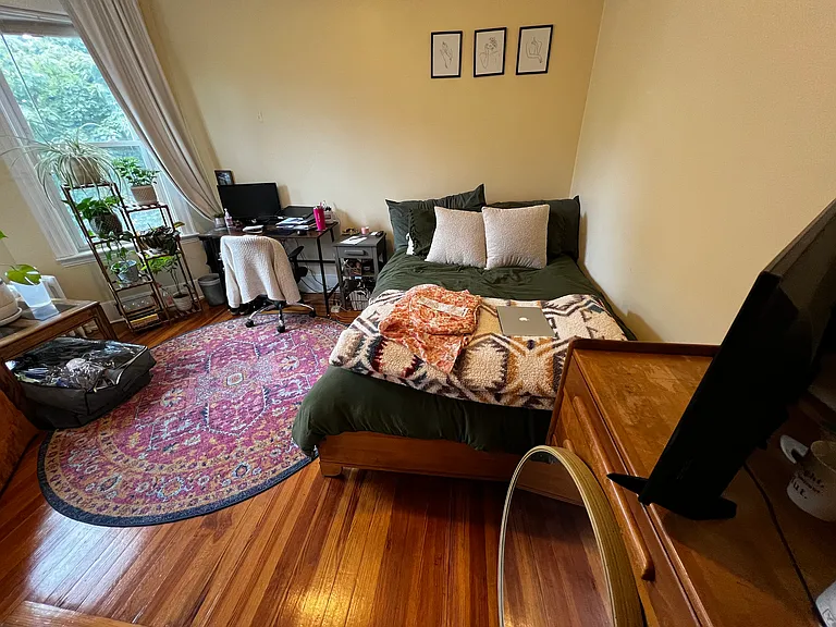 17 Dow St #2 — Photo 24