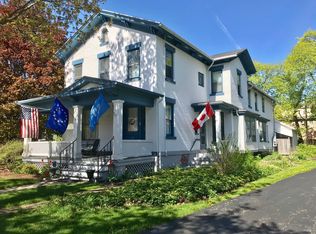 10 Arnold Park, Rochester, NY 14607