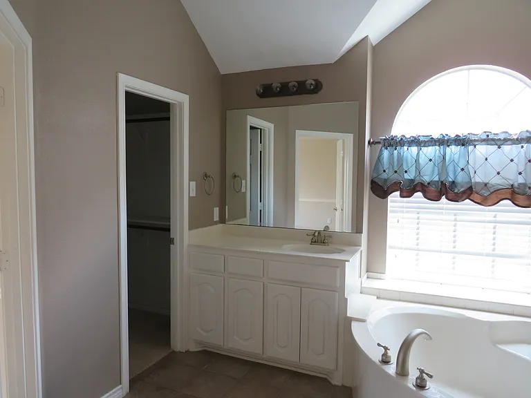 11828 Vienna Apple Rd — Photo 18