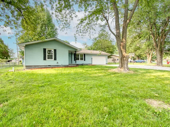 203 W King Drive, Willard, MO 65781