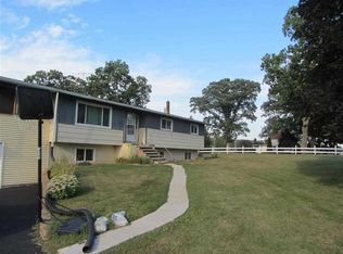 E7888 Beth Rd, Reedsburg, WI 53959