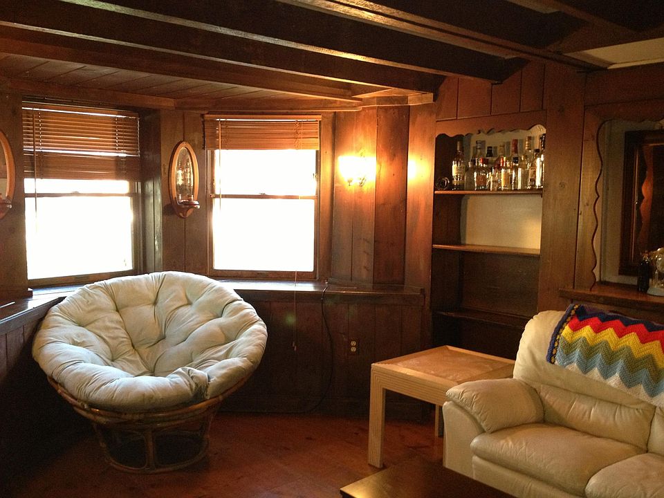 1st image of 714 Madison Ave APT 11