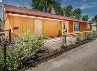6833 SE Center St, Portland, OR 97206