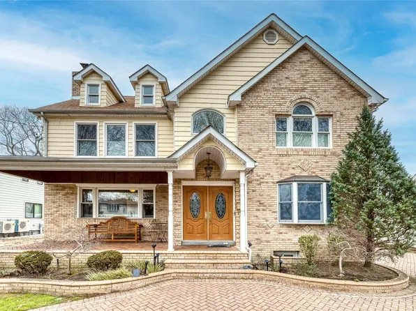 919 Richmond Road, East Meadow, NY 11554