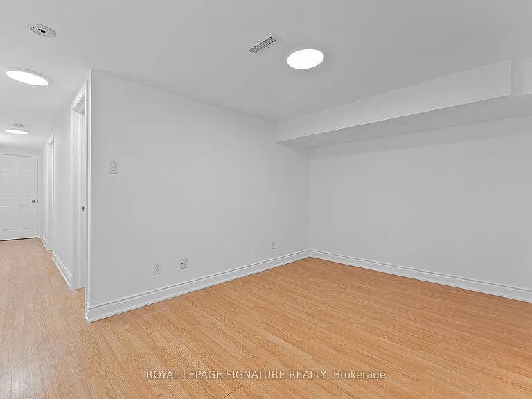 502 Westmount Ave #LOWER — Photo 14