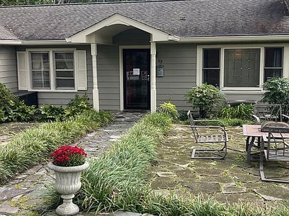 53 Grove Cir
