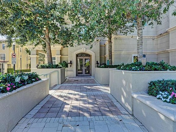 5th image of 403 S Sapodilla Ave APT 309