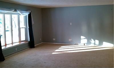 2nd image of 653 N West St