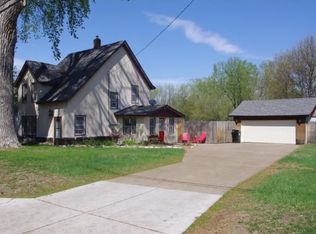 5066 Irondale Rd, Mounds View, MN 55112