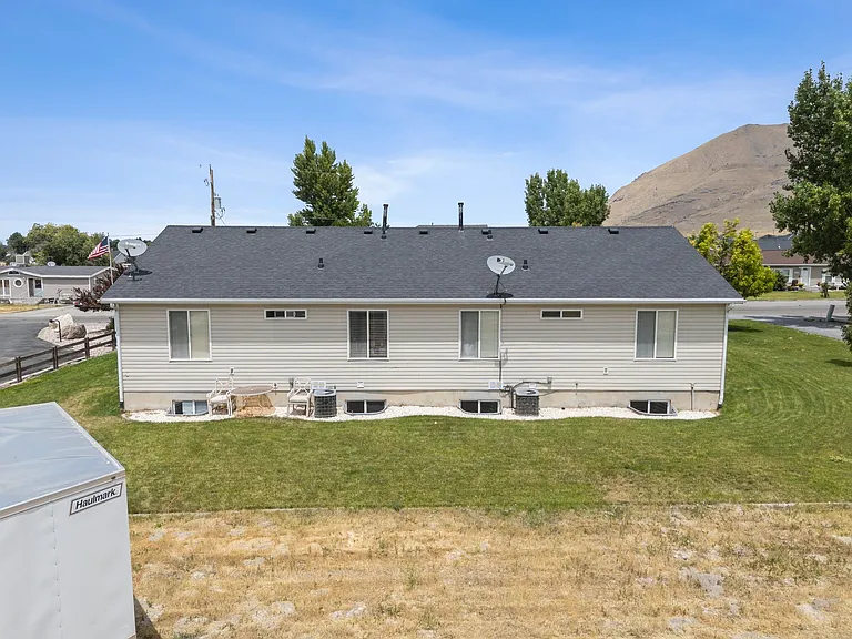 1884 Shepard Ln #1 — Photo 39