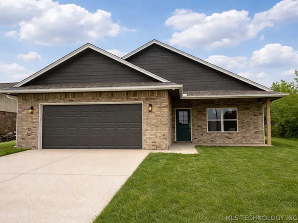 114 Sooner Dr, Stroud, OK 74079