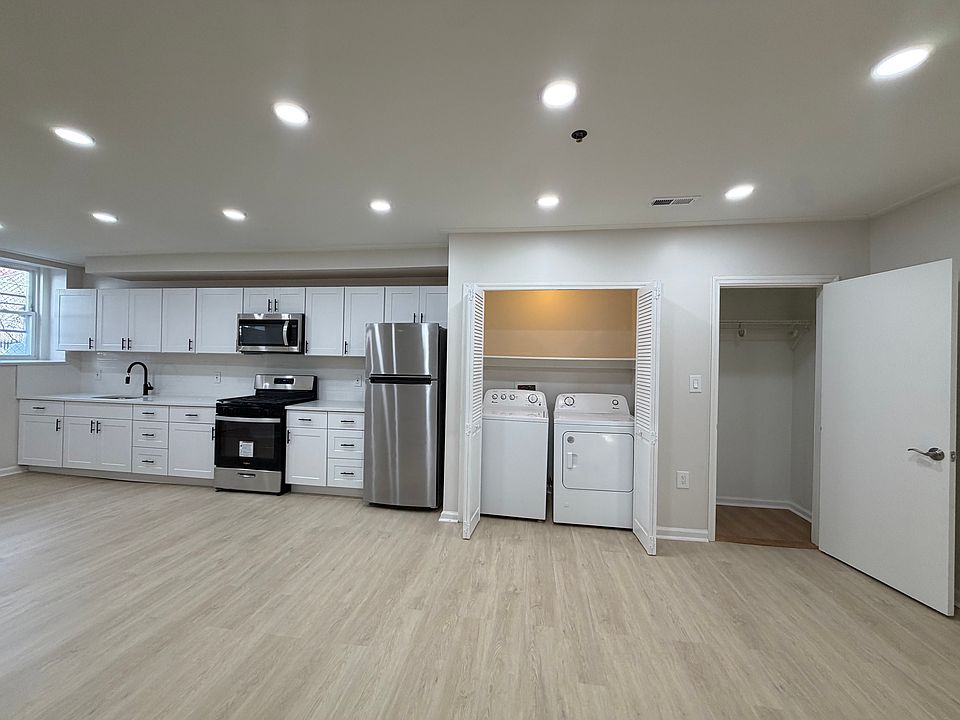 1st image of 168 N Grove St #2H