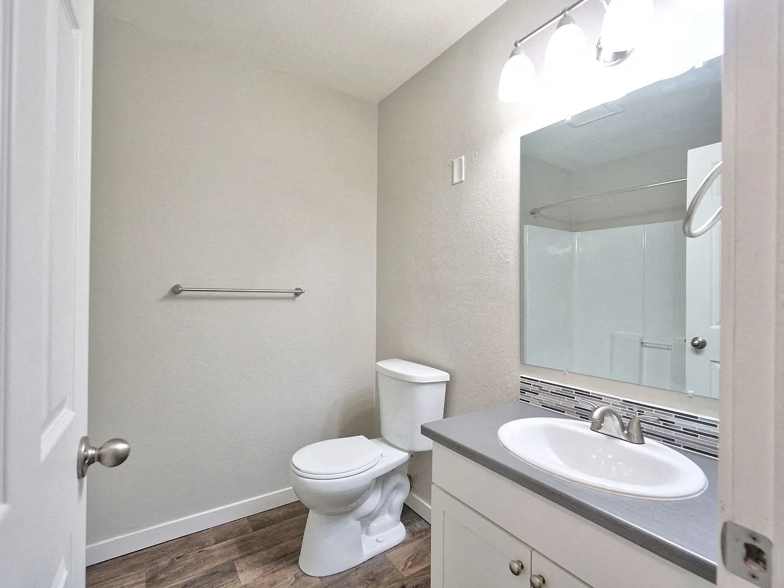 The Melrose Apartments — Photo 3