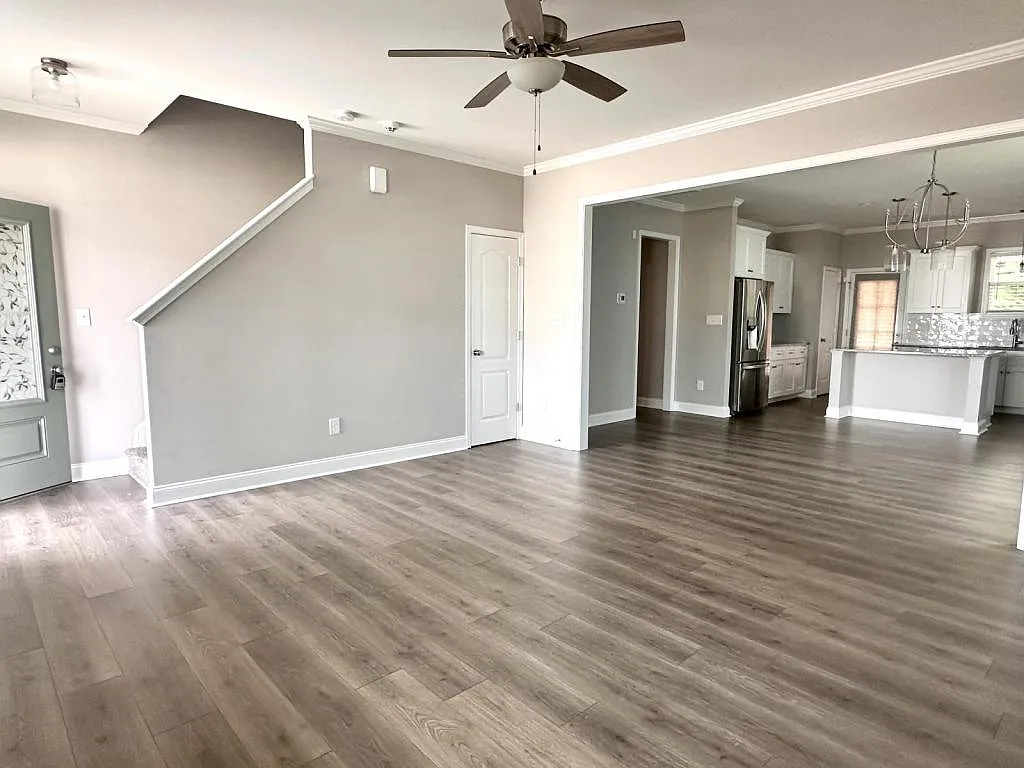 3355 Hopekirk Dr — Photo 3