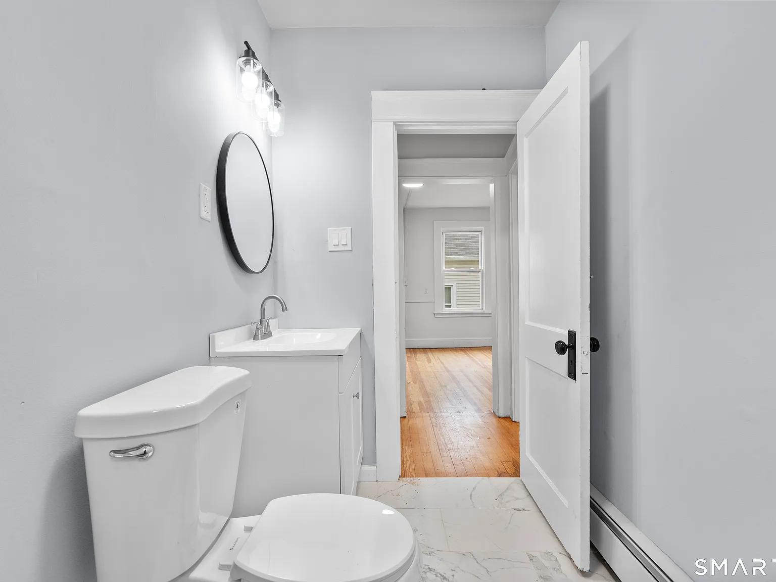 3 bed, 1.0 bath, 1100 sqft, $2,000 — Photo 4