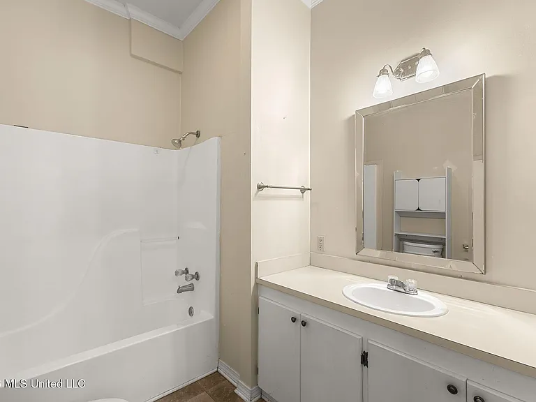 2 W Lakeview Dr #6 — Photo 16