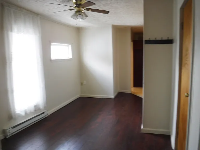 116 S G St #B — Photo 8