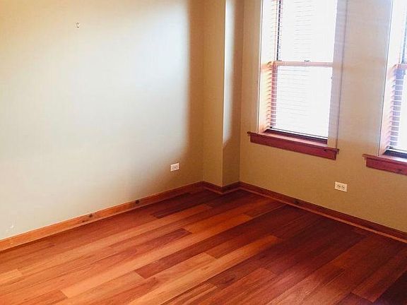 5th image of 5346 S Cornell Ave APT 404
