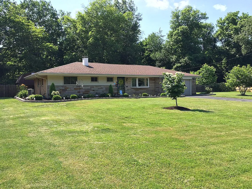 7100 Dogwood Ln photo 1