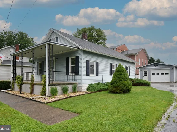 201 Centre St, Milesburg, PA 16853