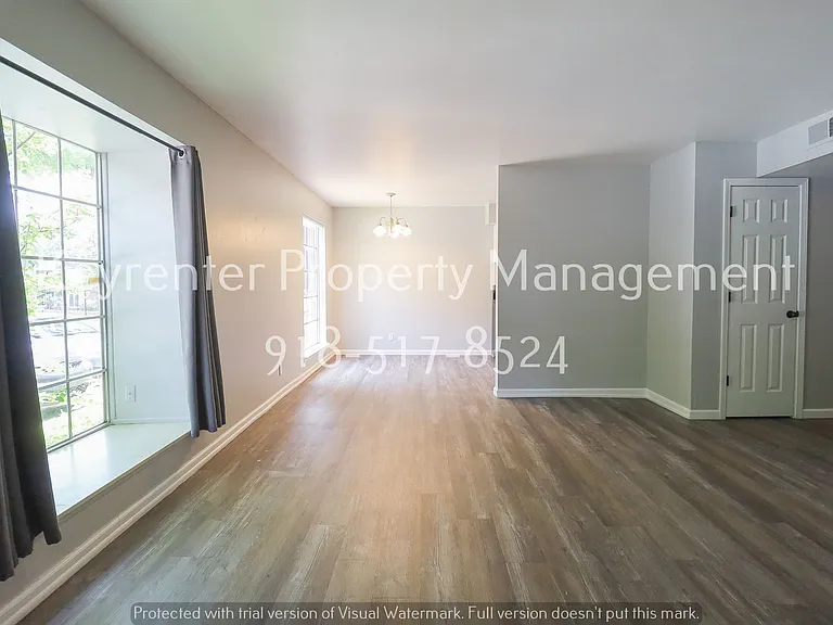 4329 E 68th St #507 — Photo 4