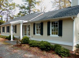 353 Fishermans Bend Rd, White Stone, VA 22578