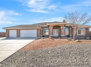 6711 Longmeadow Dr, Pahrump, NV 89061