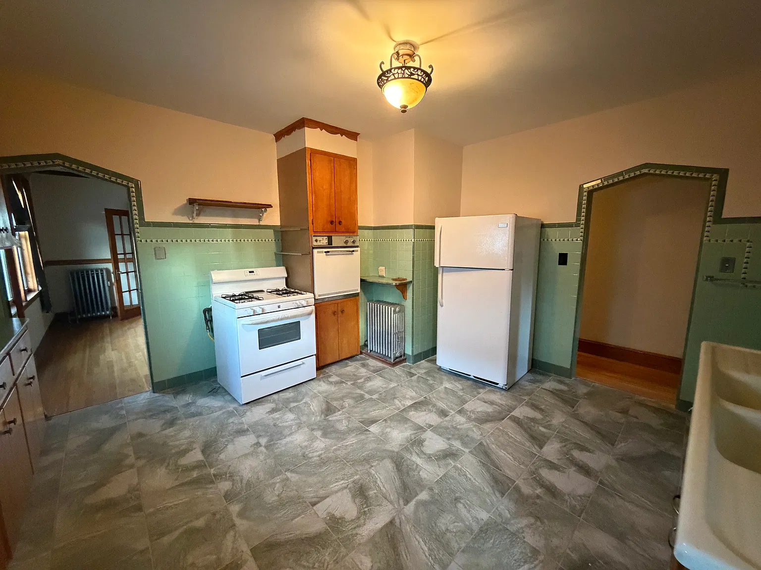 2 bed, 1200 sqft, $2,600 — Photo 1
