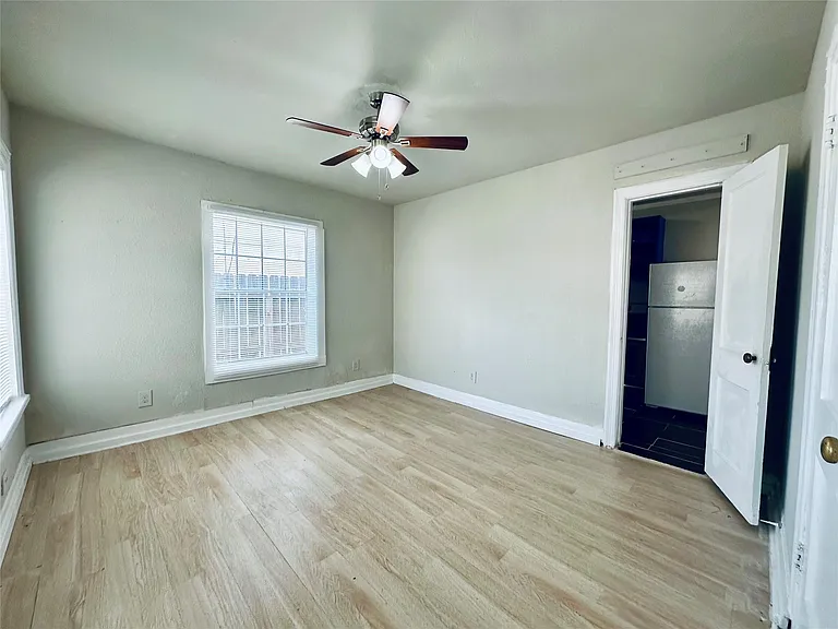 1 Sidney St #1 — Photo 5
