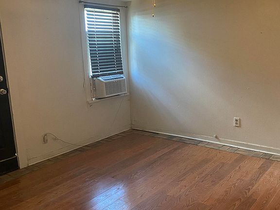 5th image of 1605 7th Ave