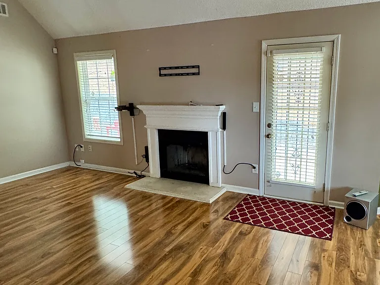 5970 Raventree Ct — Photo 23