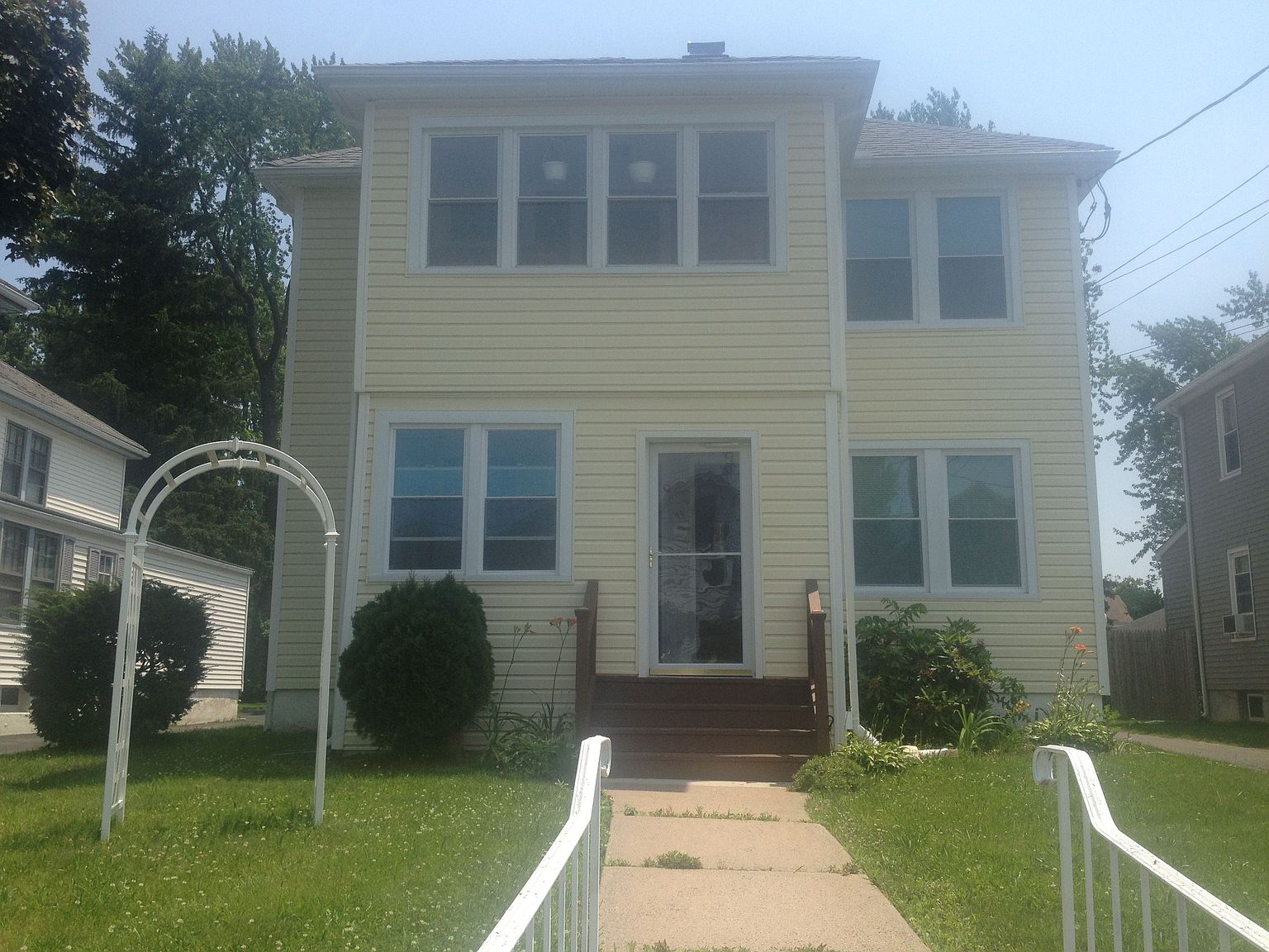 98 Cambridge St, West Hartford, CT 06110 Zillow