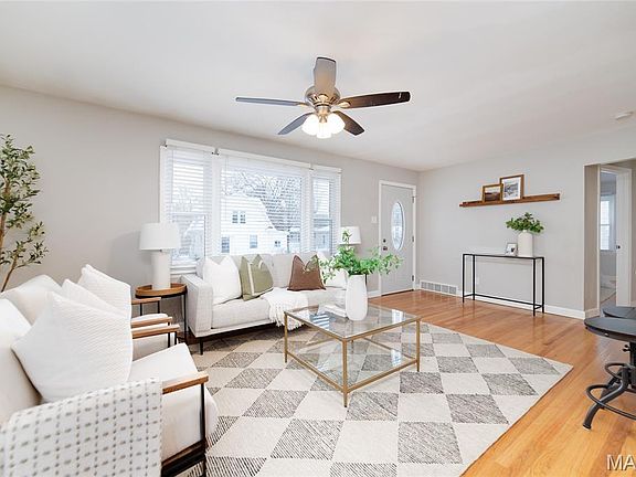 4th image of 206 Eldridge Ave