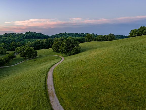 68th image of 3210 Morel Rd