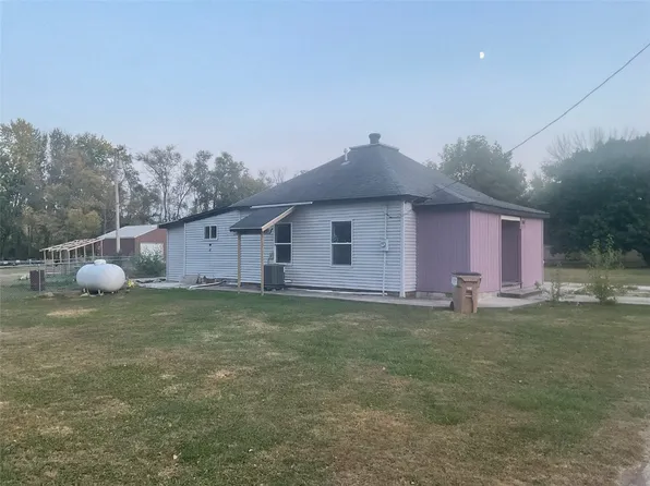 313 1st Ave S, Oxford Junction, IA 52323
