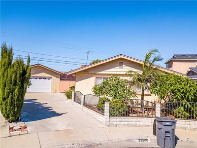 23500 Atmore Ave, Carson, CA, 90745