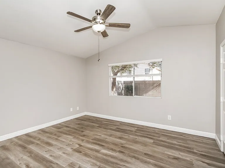 716 Castlebridge Ave — Photo 10
