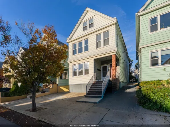 169 W 9th St, Bayonne, NJ 07002